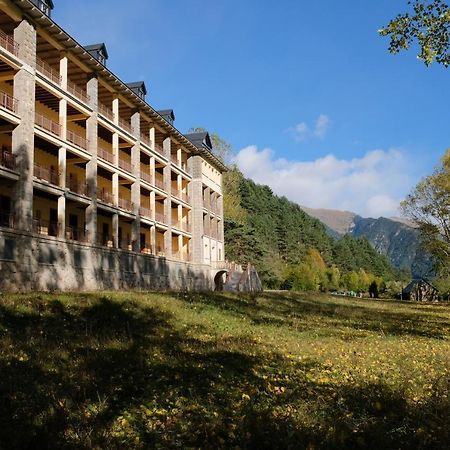 La Casa De Pineta Vandrarhem Bielsa Exteriör bild