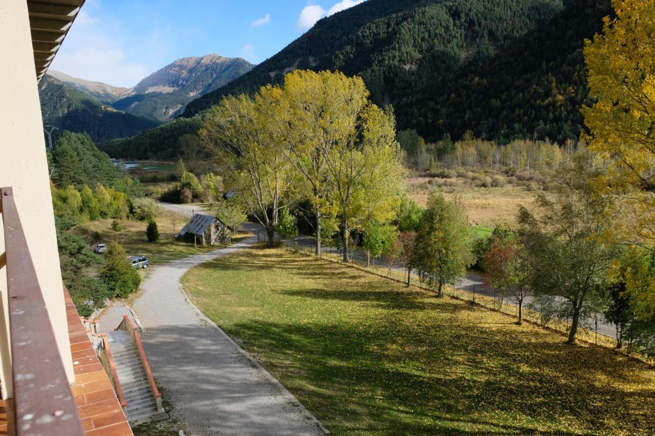 La Casa De Pineta Vandrarhem Bielsa Exteriör bild